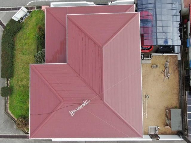 高砂市の葺き替え工事が完了した住宅のドローン写真
